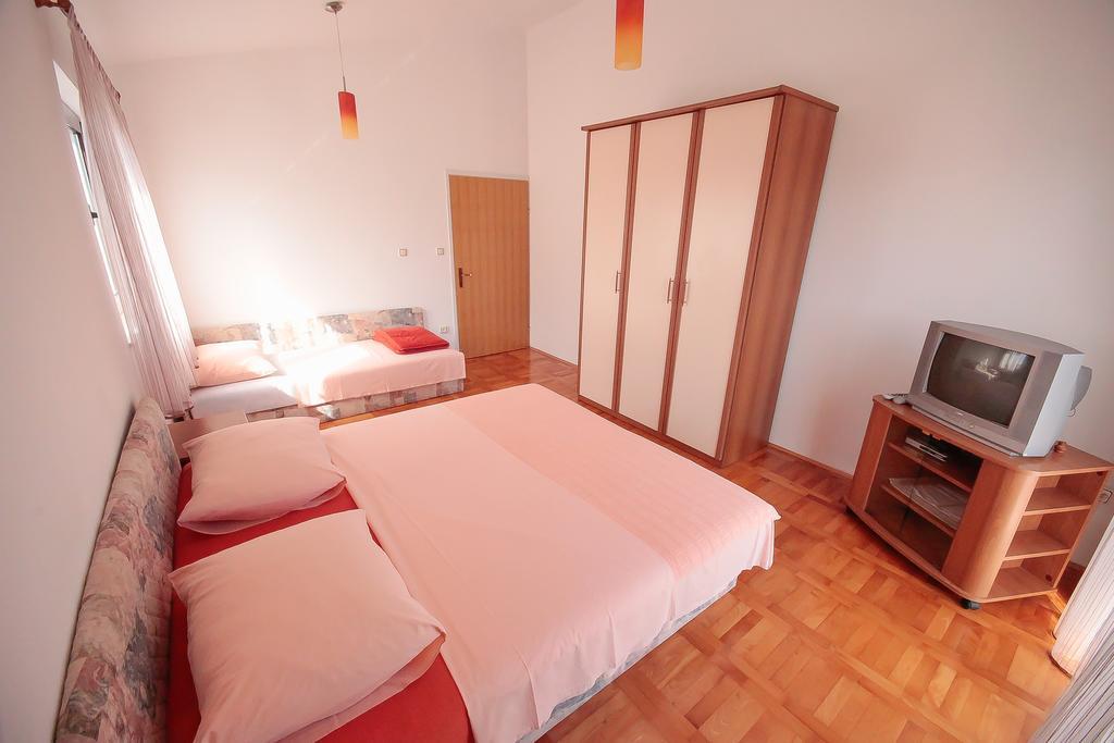 Apartments Skelin Vodice Kamer foto